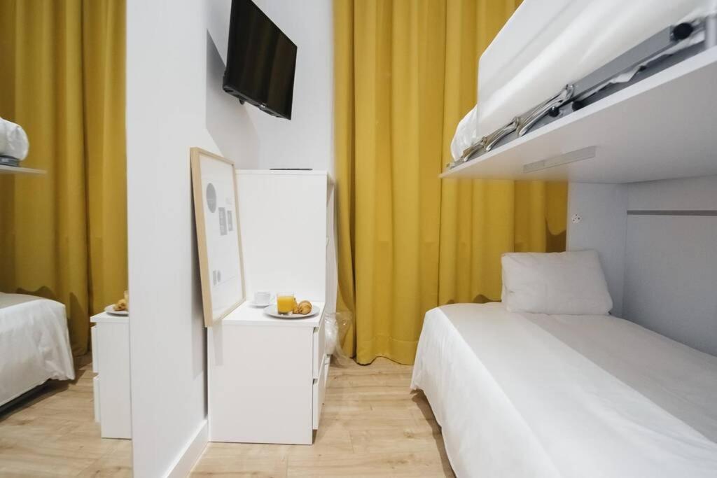 Apartamentos Plaza De Pedro Zerolo III Madrid Exteriér fotografie