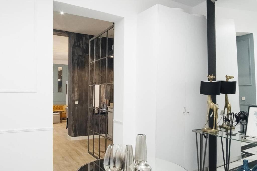 Apartamentos Plaza De Pedro Zerolo III Madrid Exteriér fotografie